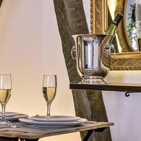 L'Entracte Strasbourgeoise - Charmant Studio Au Coeur De La Petite France Buitenkant foto
